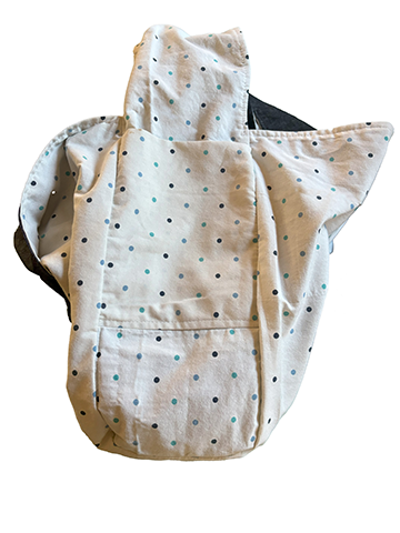 Interior of handcrafted 1/2 pint stitch bag made from repurposed natural fiber textiles, featuring two internal pockets for easy organization.